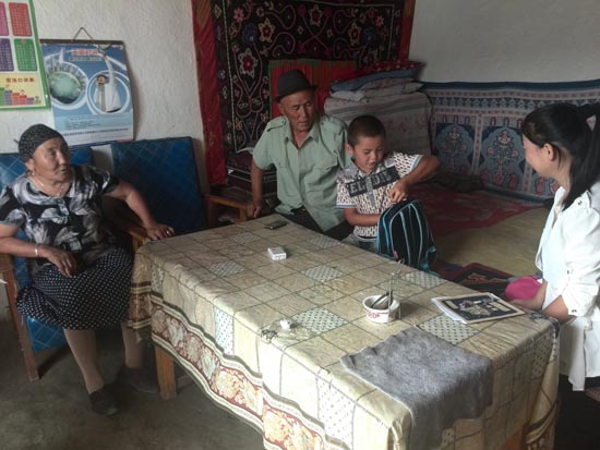 许江惠:资助新疆省阿勒泰市拉斯特乡小学的学